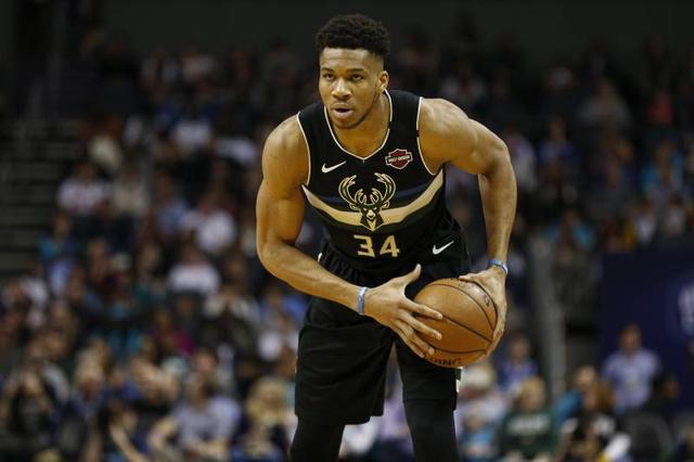 中脱颖而出 中脱颖而出