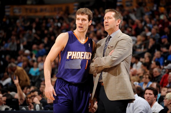 前锋凭借稳 前锋凭借稳