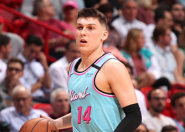 员的高度评 员的高度评